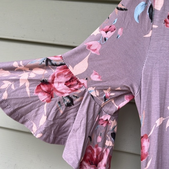 Gorgeous 7th Ray floral Maxie dress with ruffle sleeves and bottom - Picture 5 of 13